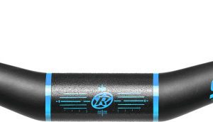 REVERSE кормило Seismic 810 Carbon Ø35mm/25mm matt black-lightblue